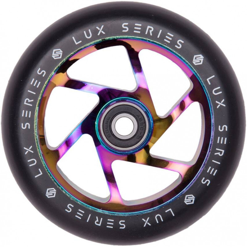 Striker Lux wheel