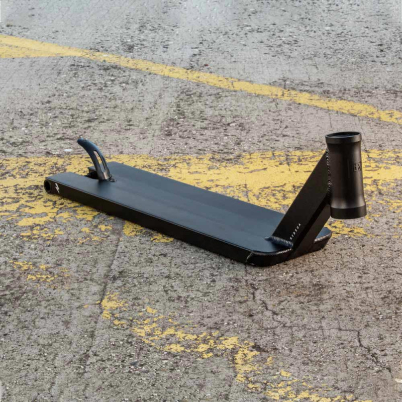 URBANARTT SPRAWL MAX PETERS DECK