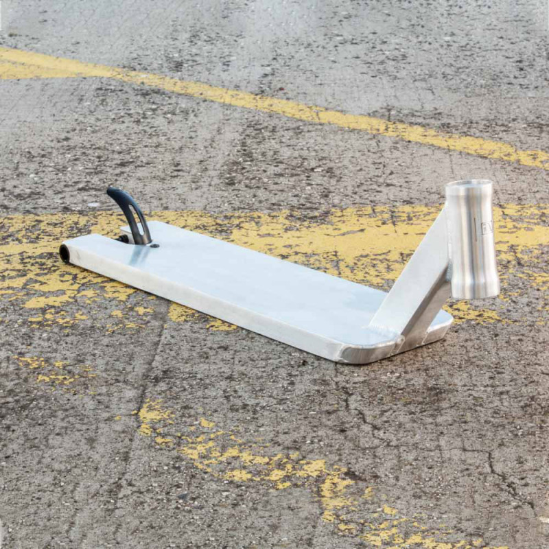 URBANARTT SPRAWL MAX PETERS DECK